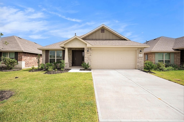 4401 E Bayou Maison Cir, Dickinson, TX 77539 - single story home featuring brick siding, an attached garage, a front yard, and concrete driveway