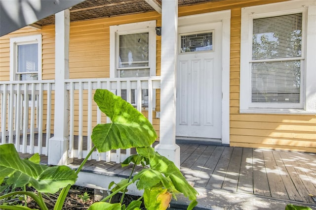 1614 Ursuline St, Galveston, TX 77550 - view of exterior entry featuring covered porch
