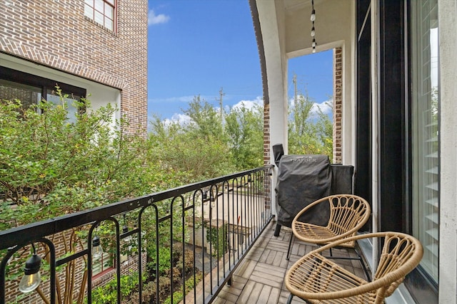 2729 Cohn St, Houston, TX 77007 - balcony with area for grilling