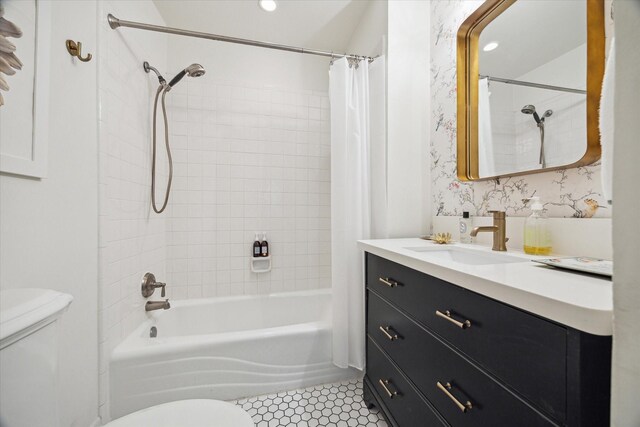 741 E 13th 1/2 St, Houston, TX 77008 - bathroom featuring toilet, vanity, shower / tub combo, tile patterned floors, and recessed lighting