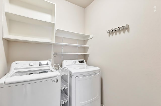 23435 Banks Mill Dr, New Caney, TX 77357 - laundry area with washing machine and dryer