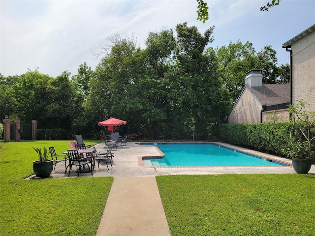 7910 Woodway Dr, Houston, TX 77063 - view of swimming pool with a patio and a yard