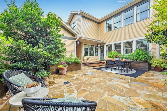 813 Key St, Houston, TX 77009 - view of patio featuring outdoor dining space