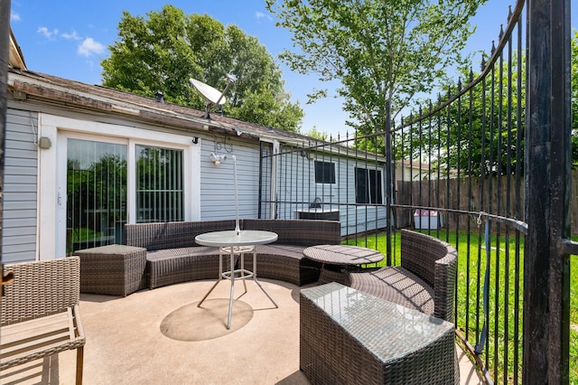 4914 Airport Blvd, Houston, TX 77048 - view of patio / terrace with fence and outdoor lounge area