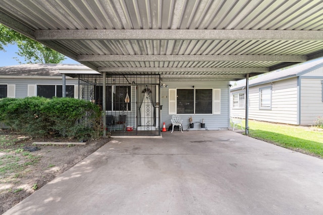 4914 Airport Blvd, Houston, TX 77048 - view of patio / terrace featuring a carport