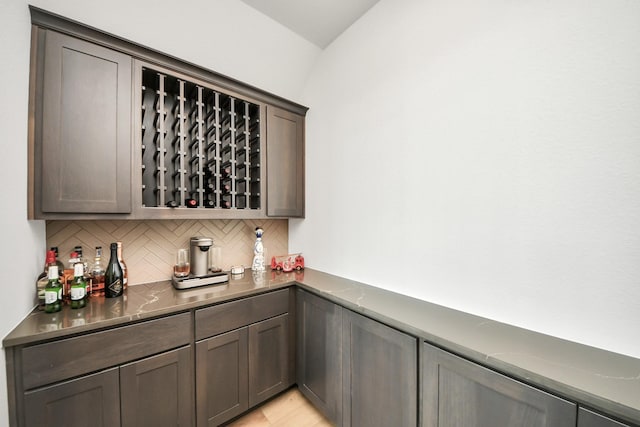 4914 Olive Province Ln, Manvel, TX 77578 - indoor dry bar featuring tasteful backsplash