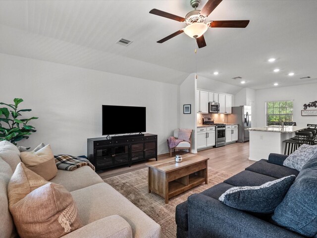 1824 Oakdale Mist Dr, Dickinson, TX 77539 - photo 12