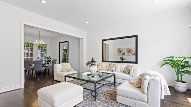 living area featuring wood finished floors, a chandelier, ornamental molding, recessed lighting, and baseboards