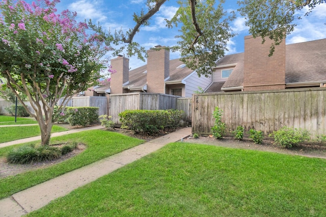 2815 Panagard Dr Unit 38, Houston, TX 77082 - view of yard