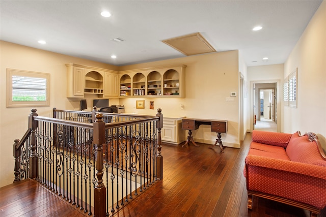 39 New Oak Trl, Humble, TX 77346 - hall featuring dark wood-style flooring, an upstairs landing, recessed lighting, and baseboards