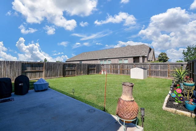 2543 Summer Peach St, Katy, TX 77494 - view of yard featuring a patio area