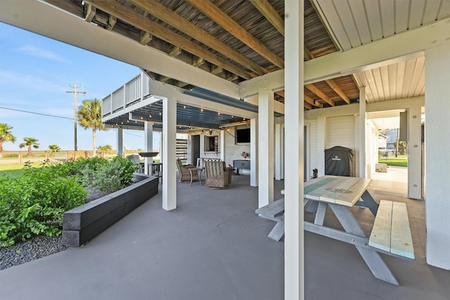 4321 Jolly Roger Rd, Galveston, TX 77554 - view of patio / terrace