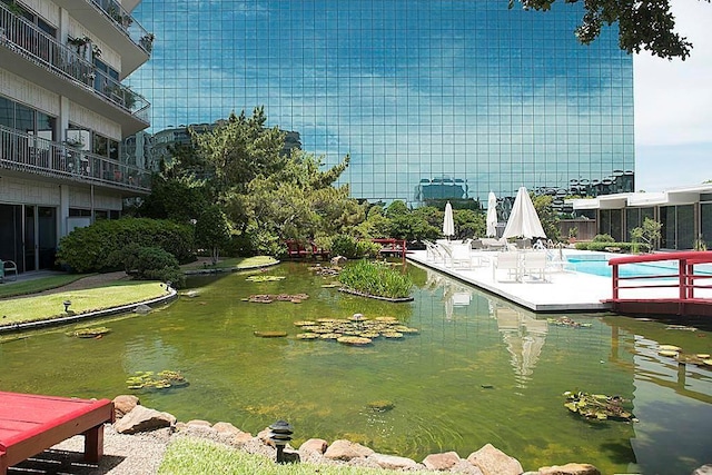 5050 Woodway Dr Unit 2A, Houston, TX 77056 - view of property's community