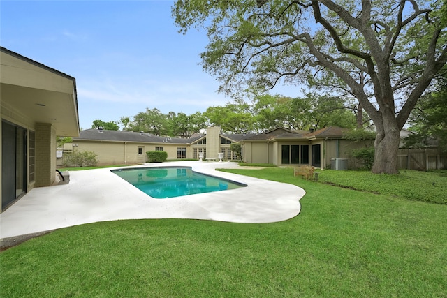 435 Flint Point Dr, Houston, TX 77024 - view of swimming pool featuring a patio and central AC