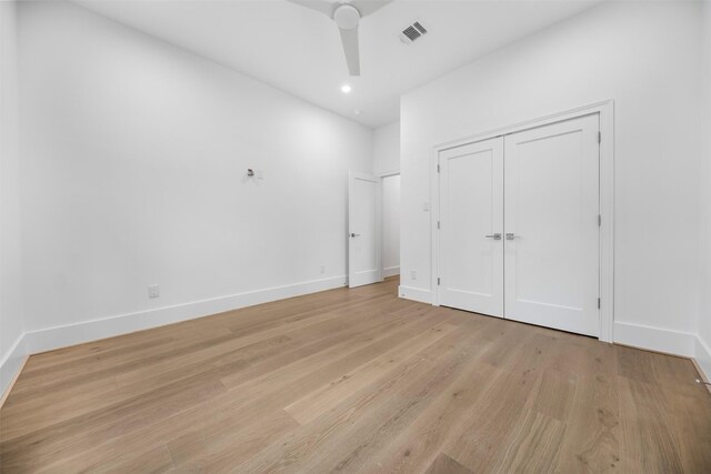 608 W Main St, Houston, TX 77006 - unfurnished bedroom featuring light wood-style floors, baseboards, ceiling fan, and recessed lighting