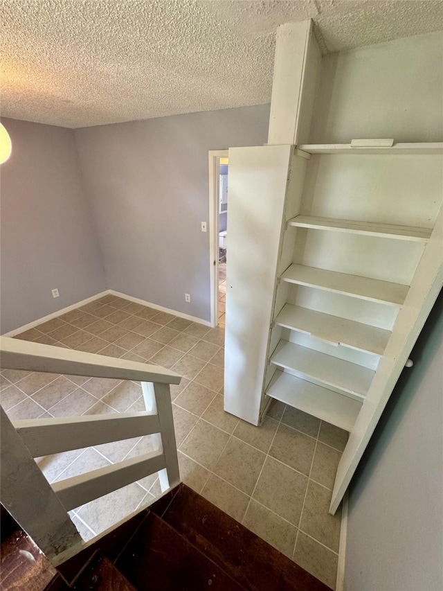 18 Townhouse Ln Unit 18, Trinity, TX 75862 - view of closet