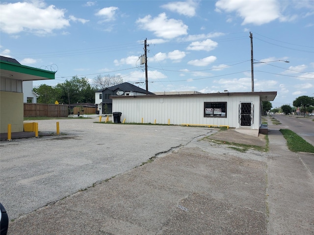 7260 Scott St, Houston, TX 77021