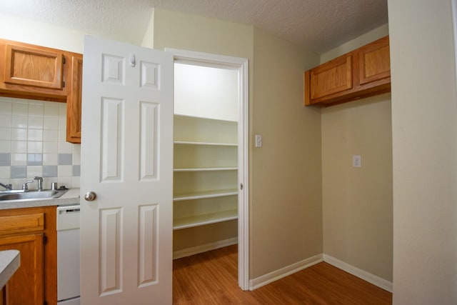 storage area with a sink