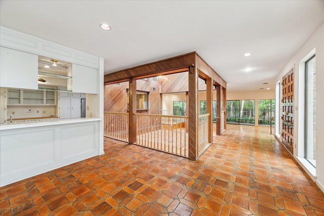 corridor featuring recessed lighting