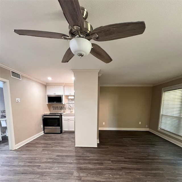 1311 Antoine Dr Unit 155, Houston, TX 77055 - unfurnished living room with ornamental molding, baseboards, ceiling fan, dark wood-type flooring, and a sink