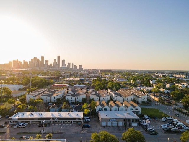 94 N Hutcheson St, Houston, TX 77003 - aerial view at dusk of a view of skyline
