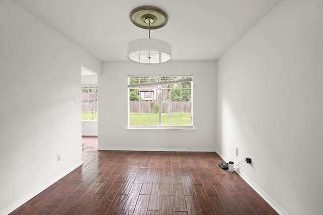 2211 Willow Point Dr, Houston, TX 77339 - unfurnished room featuring dark wood finished floors, plenty of natural light, and baseboards