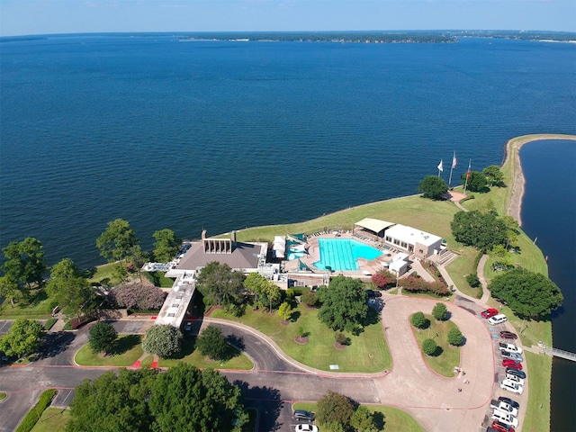 3722 Lovers Ln, Montgomery, TX 77356 - aerial overview of property's location featuring a large body of water and a pool area