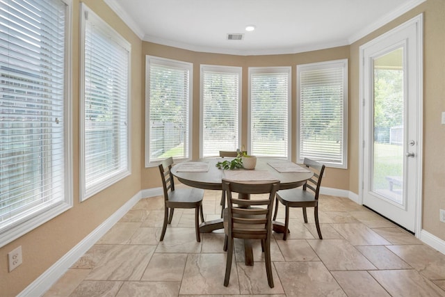 510 Pearl View Ln, Pinehurst, TX 77362 - sunroom with crown molding and baseboards