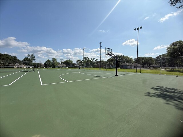 1924 Clipper Ct, Willis, TX 77318 - view of sport court with community basketball court and fence