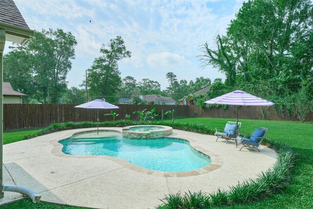 7503 Revelwood Dr, Magnolia, TX 77354 - view of swimming pool featuring a patio area and a pool with connected hot tub