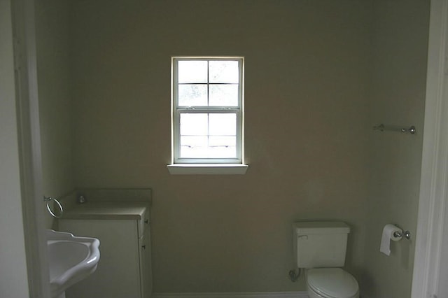 104 Longstreet Rd, Willis, TX 77378 - bathroom with toilet and baseboards