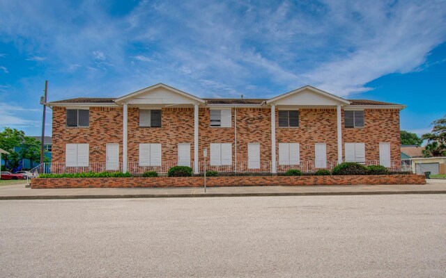 711 7th St, Galveston, TX 77550 - photo 1