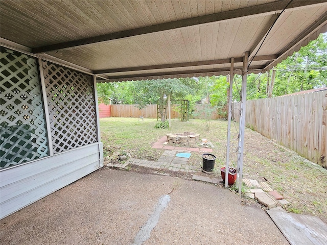 807 Golf Ct, Stafford, TX 77477 - view of patio