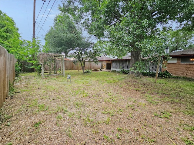 807 Golf Ct, Stafford, TX 77477 - view of fenced backyard