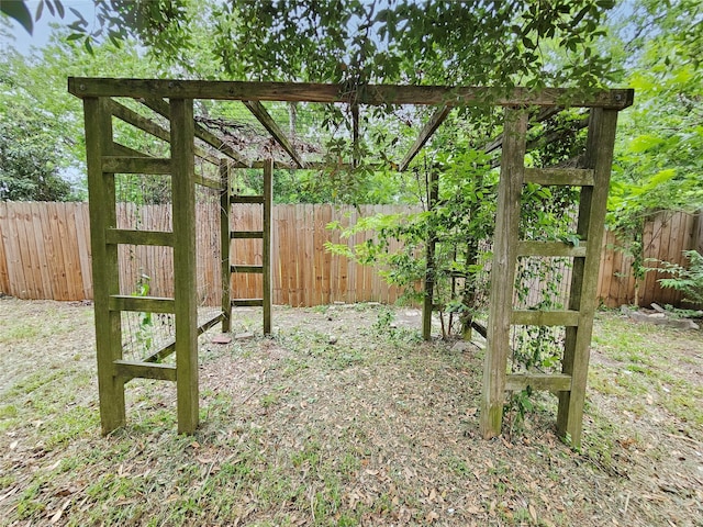807 Golf Ct, Stafford, TX 77477 - view of fenced backyard