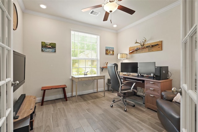 23440 Yaupon Hills Dr, New Caney, TX 77357 - office area featuring crown molding, light wood finished floors, a ceiling fan, baseboards, and recessed lighting