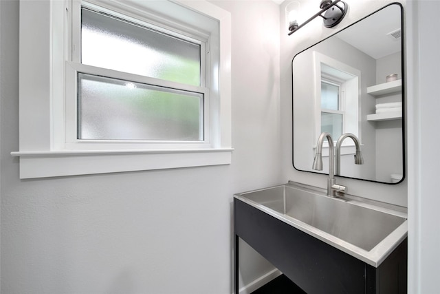 1122 Lehman St, Houston, TX 77018 - bathroom featuring a sink