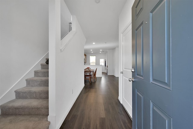 109 Chestnut Gate Dr, Conroe, TX 77378 - foyer entrance with dark wood-style flooring, stairway, recessed lighting, and baseboards