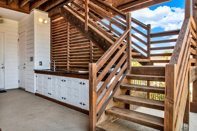 428 Bay Club Dr, Seadrift, TX 77983 - view of stairs