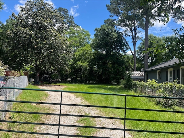 401 Dunnam Ave, Cleveland, TX 77327 - photo 2