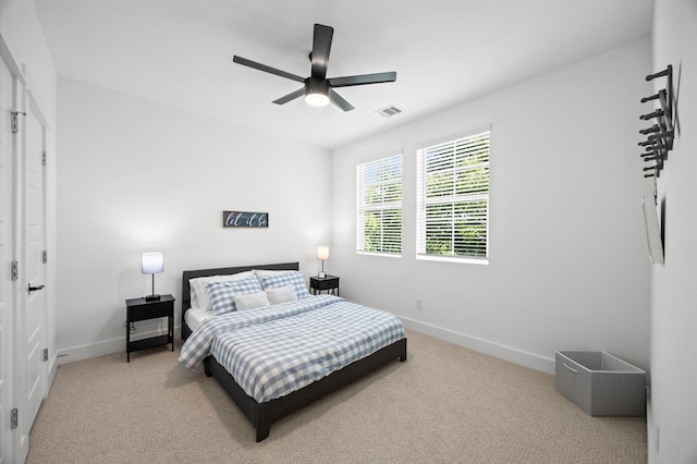322 Neyland St, Houston, TX 77022 - bedroom with carpet and a ceiling fan