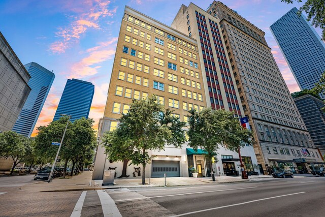 1120 Texas St Unit 7D, Houston, TX 77002 - view of property