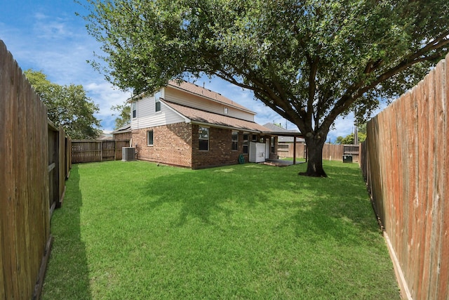 13114 Oak Ledge Dr, Houston, TX 77065 - view of yard with cooling unit