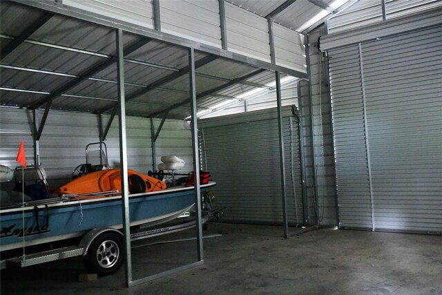 112 Lcr 902, Jewett, TX 75846 - garage featuring metal wall