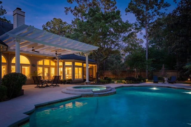 34 S Taylor Point Dr, The Woodlands, TX 77382 - view of swimming pool with a pergola, a patio area, a pool with connected hot tub, and a ceiling fan