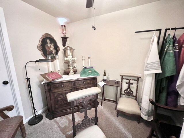 2016 Main St Unit Ph3, Houston, TX 77002 - living area featuring carpet floors and baseboards