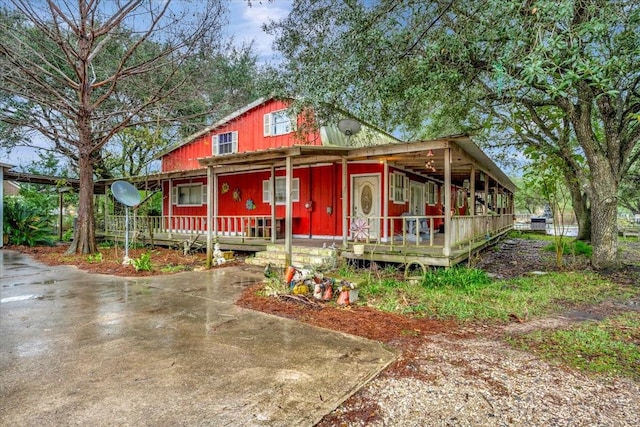 7027 Iowa Colony Blvd, Rosharon, TX 77583 - view of front of house with covered porch