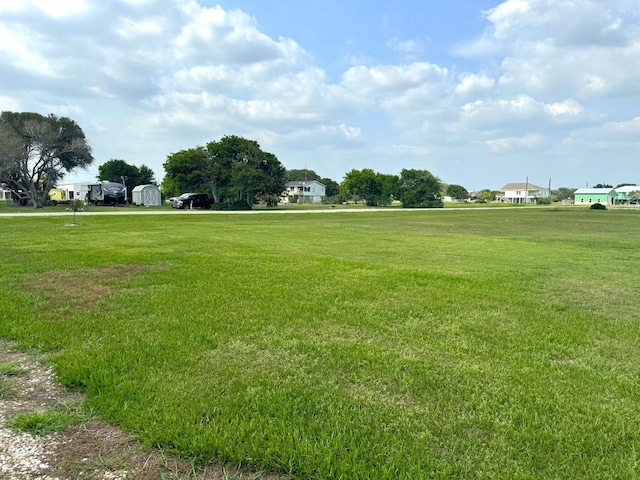 589 Swallow Dr, Palacios, TX 77465