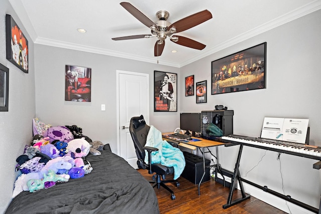 bedroom with wood finished floors, ornamental molding, recessed lighting, ceiling fan, and an office area