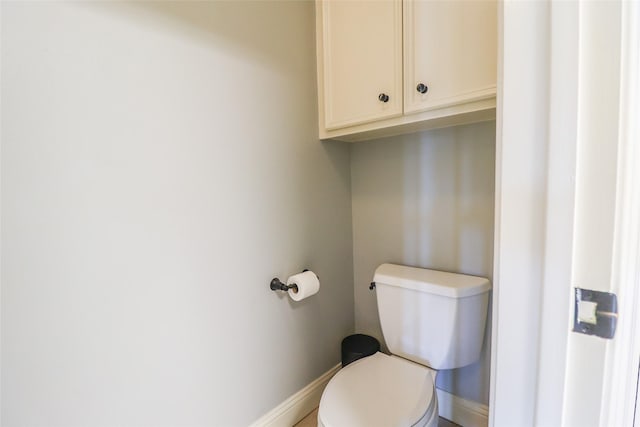 101 N Hall Dr, Sugar Land, TX 77478 - bathroom with baseboards and toilet